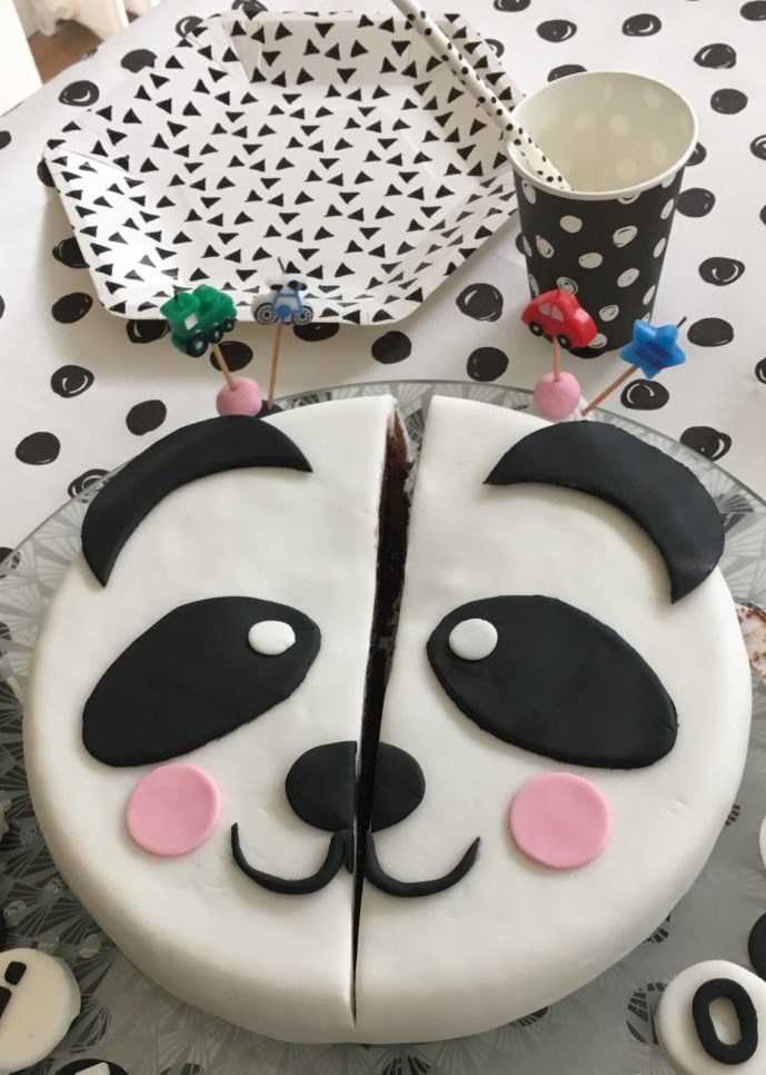 Gâteau coupé ! Gâteau Panda en pâte à sucre - Ne le dites à personne